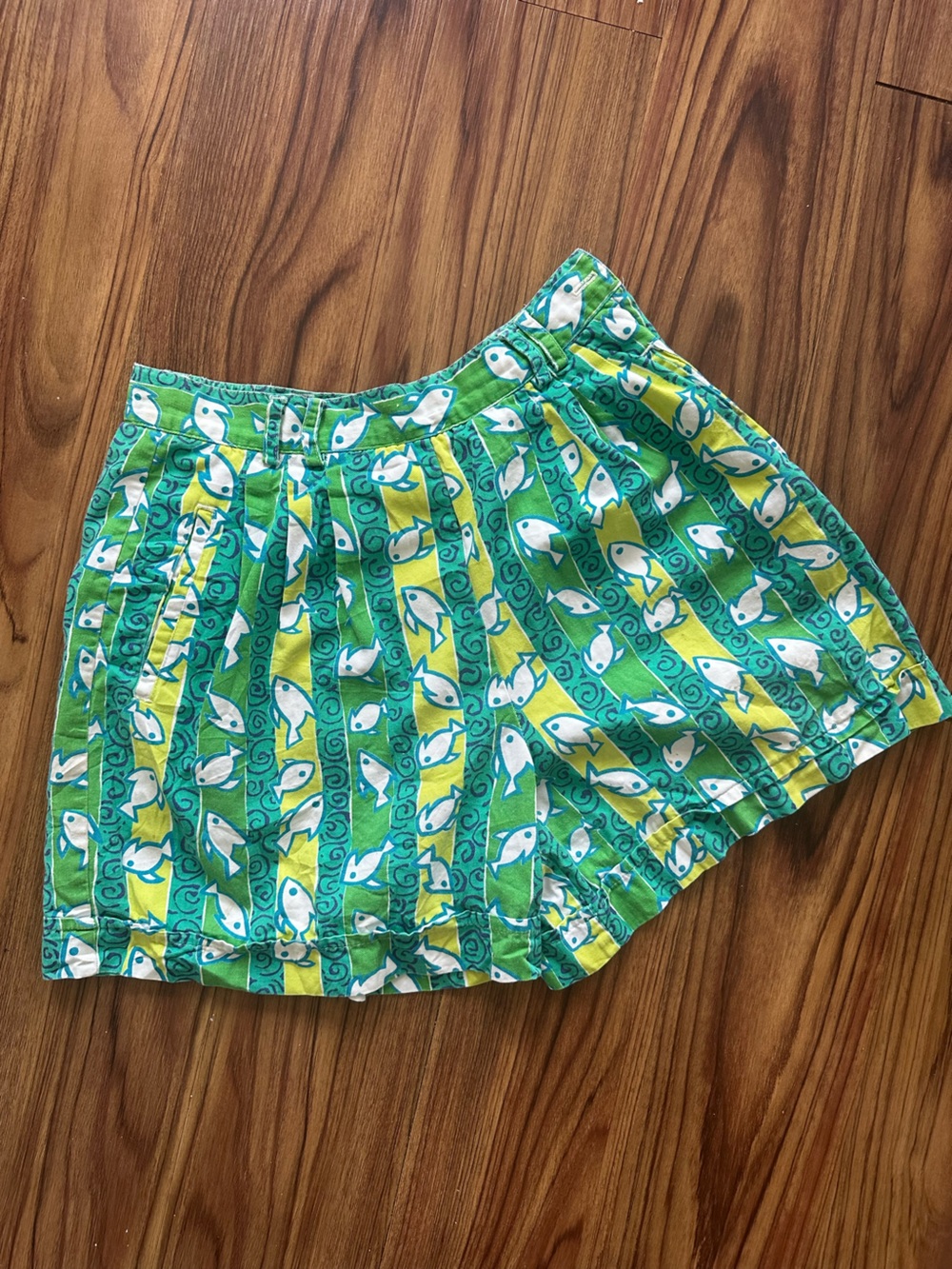 1990s fish print shorts green blue high waisted stripes